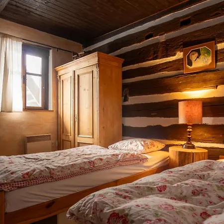 Pod Jednou Strechou * Libošovice